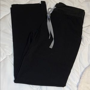 FIGS KADE CARGO SCRUB PANTS XXS/P